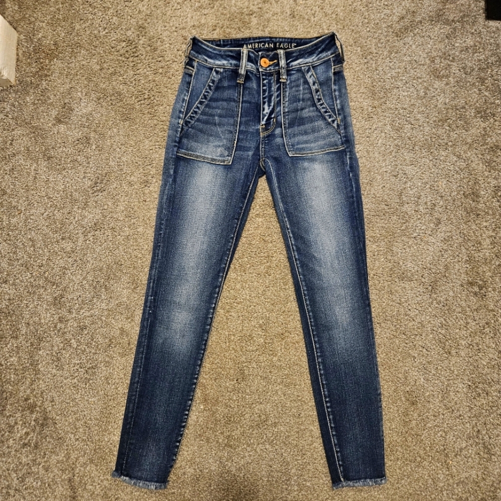 American Eagle Next Level Stretch High Rise Jegging Crop Size 2 Distressed Jeans